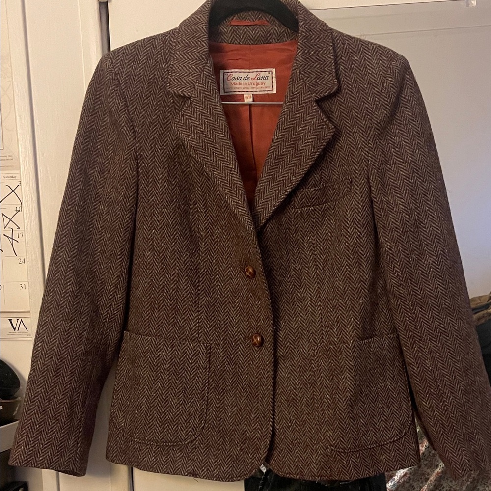 Gorgeous, Casa Del Lana:  Fully lined, pure virgin wool, herringbone blazer.
